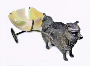 Bonbonniere "Spitz mit Wagen",
um 1910