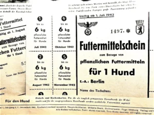 Alles wurde knapp: Rationierungsscheine für Hundefutter 1942