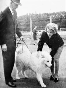 Soso - ein Großspitz also . . . von der Norisschanze, sagen Sie?
(Willy Wintzheimer auf der Spezial-Ortsgruppenschau Köln, in Troisdorf am 11.07.1965)